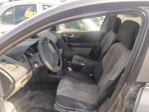  ASIDERO TECHO DELANTERO DERECHO Renault MEGANE II CLASSIC BERLINA 