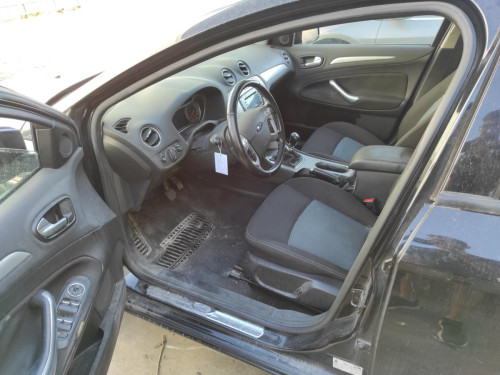 FORD MONDEO SPORTBREAK (CA2) — vehículo donante para recambios 