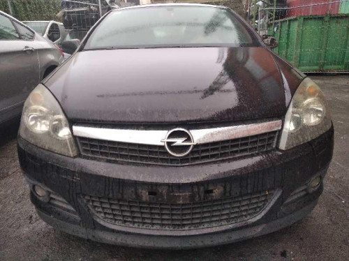  OPEL ASTRA H GTC 