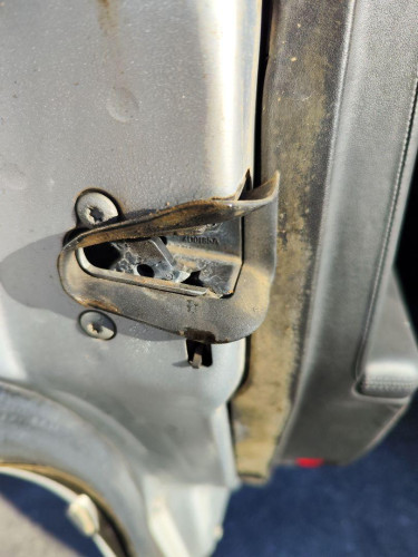 CERRADURA PUERTA TRASERA IZQUIERDA Audi A8 (D2) 