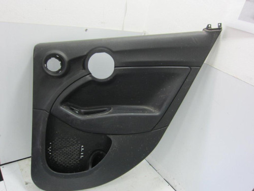 GUARNECIDO PUERTA TRASERA DERECHA Fiat 500X (334) 