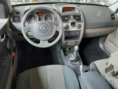 RENAULT MEGANE II CLASSIC BERLINA