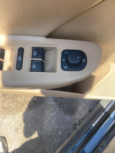 MANDO RETROVISOR Volkswagen PASSAT BERLINA (3C2) 