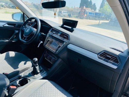  VOLKSWAGEN TIGUAN (AD1) 