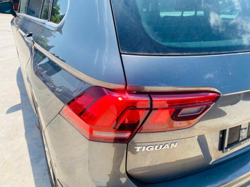  VOLKSWAGEN TIGUAN (AD1) 