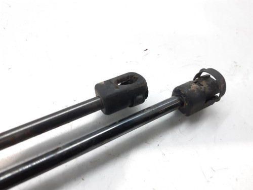 AMORTIGUADORES MALETERO / PORTON Ford FOCUS BERLINA (CAK) 
