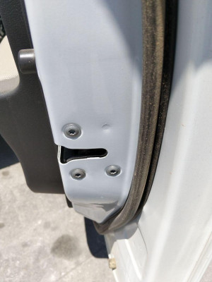 CERRADURA PUERTA DELANTERA DERECHA