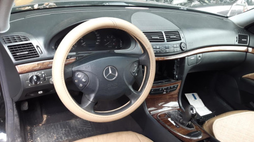 MERCEDES-BENZ CLASE E (BM 211) BERLINA — vehículo donante para recambios 
