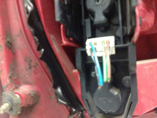  PILOTO TRASERO DERECHO NISSAN MICRA (K11) 