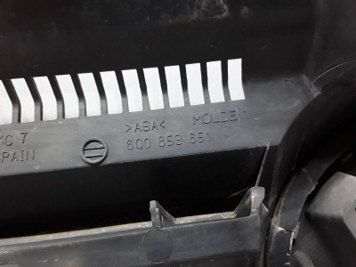 REJILLA DELANTERA, VOLKSWAGEN, POLO IV (9N1)