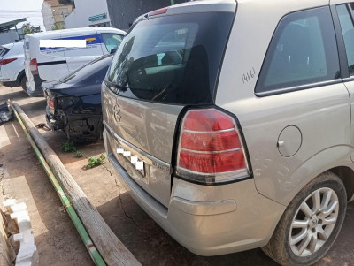 OPEL ZAFIRA B