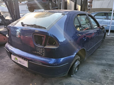 SEAT LEON (1M1)