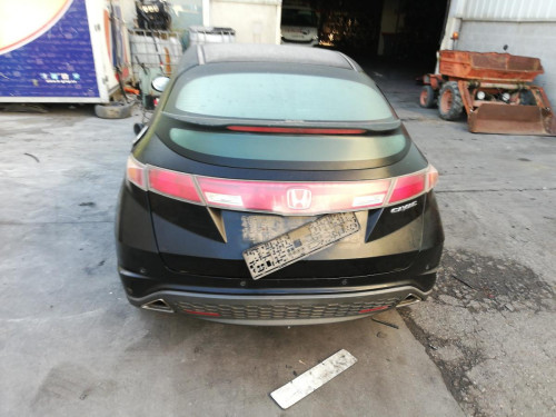 HONDA CIVIC 5 PUERTAS (FK) — vehículo donante para recambios 