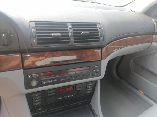 BMW SERIE 5 BERLINA (E39) — автомобиль-донор на запчасти 