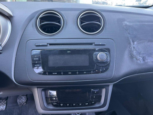 SEAT IBIZA BERLINA (6J5) — vehículo donante para recambios 