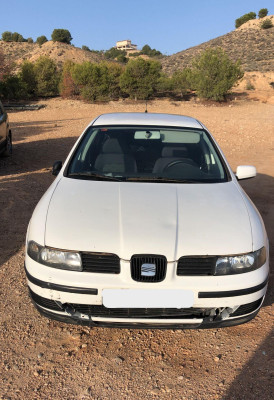 SEAT LEON (1M1)