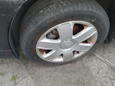 PASO RUEDA DELANTERO IZQUIERDO