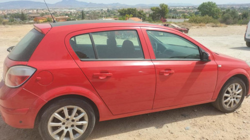 OPEL ASTRA H BERLINA — автомобиль-донор на запчасти 