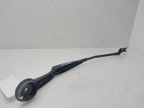 BRAZO LIMPIA DELANTERO DERECHO Ford FOCUS BERLINA (CB8) 
