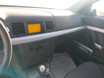 OPEL VECTRA C BERLINA