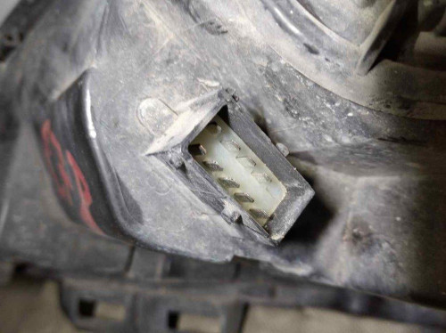 FARO DERECHO OPEL CORSA D 