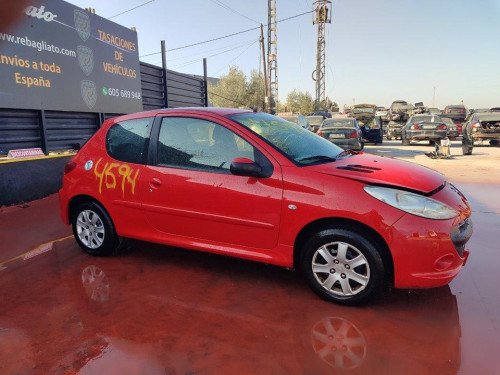 PEUGEOT 206 + — vehículo donante para recambios 