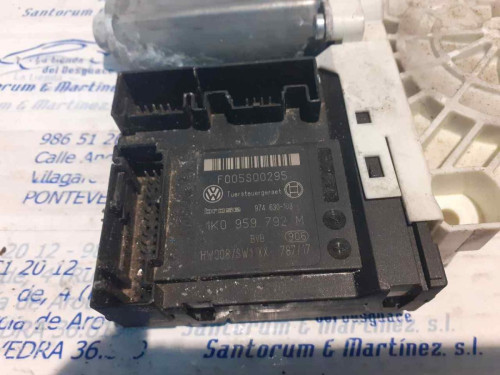  MOTOR ELEVALUNAS DELANTERO DERECHO 