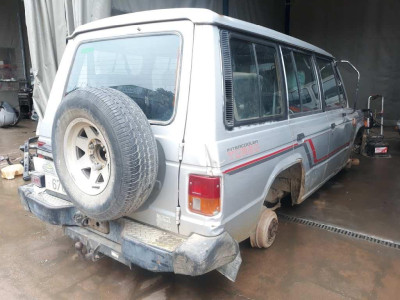 MITSUBISHI MONTERO (L040)