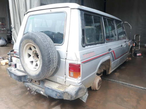 MITSUBISHI MONTERO (L040) — автомобиль-донор на запчасти 