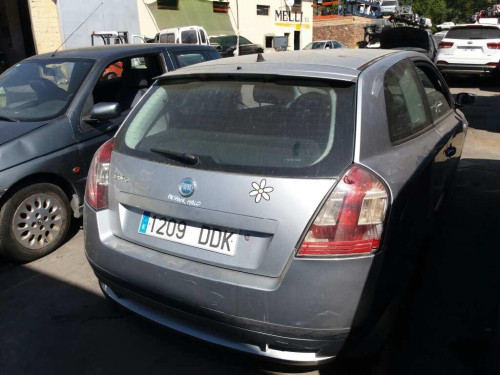 FIAT STILO (192) — vehículo donante para recambios 