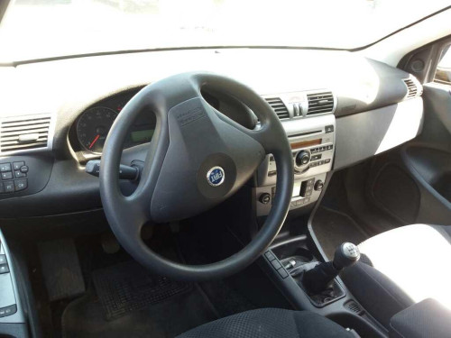 FIAT STILO (192) — vehículo donante para recambios 