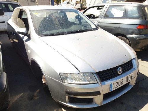 FIAT STILO (192) — vehículo donante para recambios 