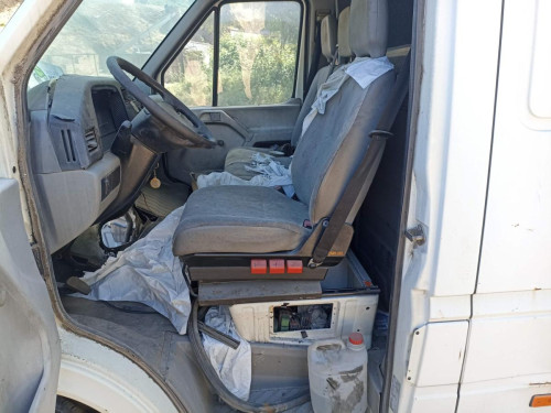 VOLKSWAGEN LT FURGÓN/COMBI — vehículo donante para recambios 