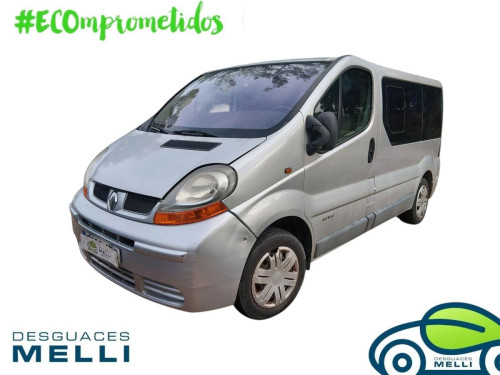 RENAULT TRAFIC II COMBI — vehículo donante para recambios 