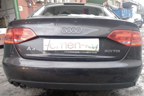  AUDI A4 BERLINA (8K2) 
