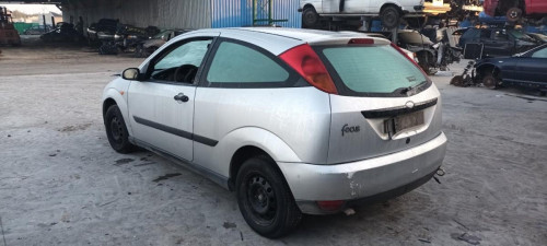  FORD FOCUS BERLINA (CAK) 
