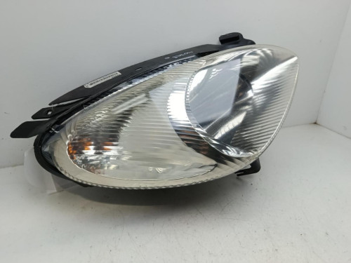 FARO DERECHO CITROEN XSARA PICASSO 