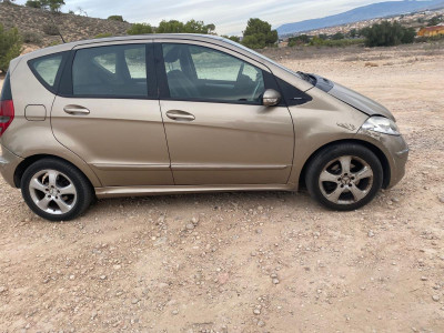 MERCEDES-BENZ CLASE A (BM 169)