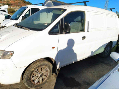 HYUNDAI H-1 ()