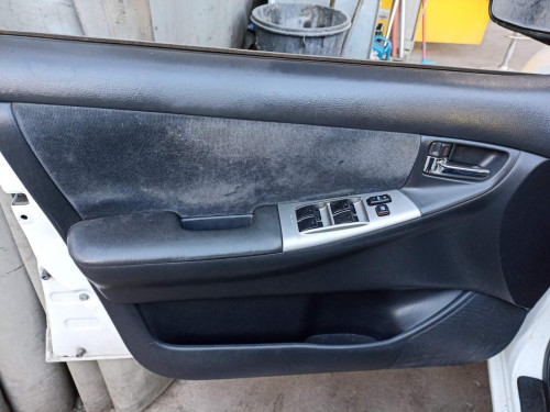  TOYOTA COROLLA (E12) 