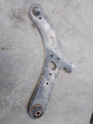 BRAZO SUSPENSION INFERIOR DELANTERO IZQUIERDO, KIA, RIO (UB)