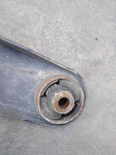 BRAZO SUSPENSION INFERIOR DELANTERO IZQUIERDO KIA RIO (UB) 