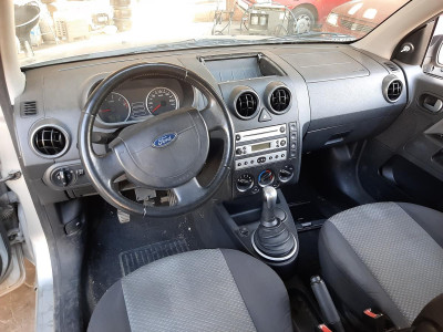FORD FUSION (CBK)