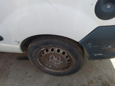 PARAGOLPES TRASERO