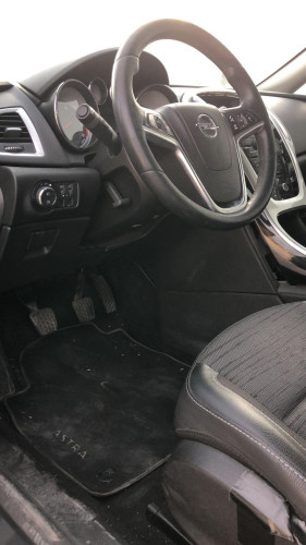 OPEL ASTRA J SPORTS TOURER — автомобиль-донор на запчасти 