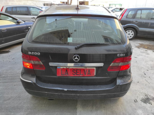 MERCEDES-BENZ CLASE B (BM 245) — vehículo donante para recambios 