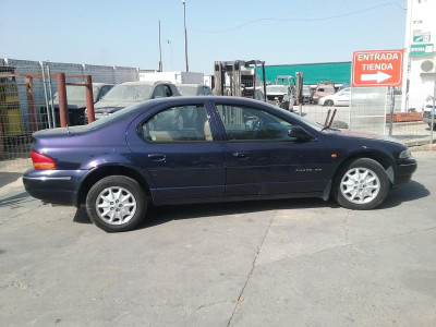 CHRYSLER STRATUS JA BERLINA