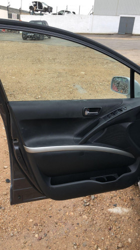 TOYOTA COROLLA VERSO (R1) — Donor Vehicle for Used Parts 