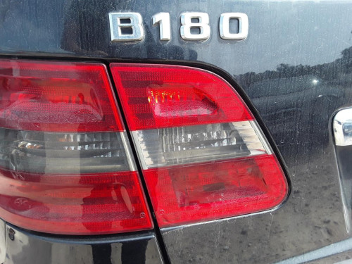 PILOTO TRASERO IZQUIERDO INTERIOR Mercedes-Benz CLASE B (BM 245) 