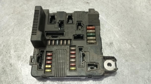 CAJA RELES / FUSIBLES, , 